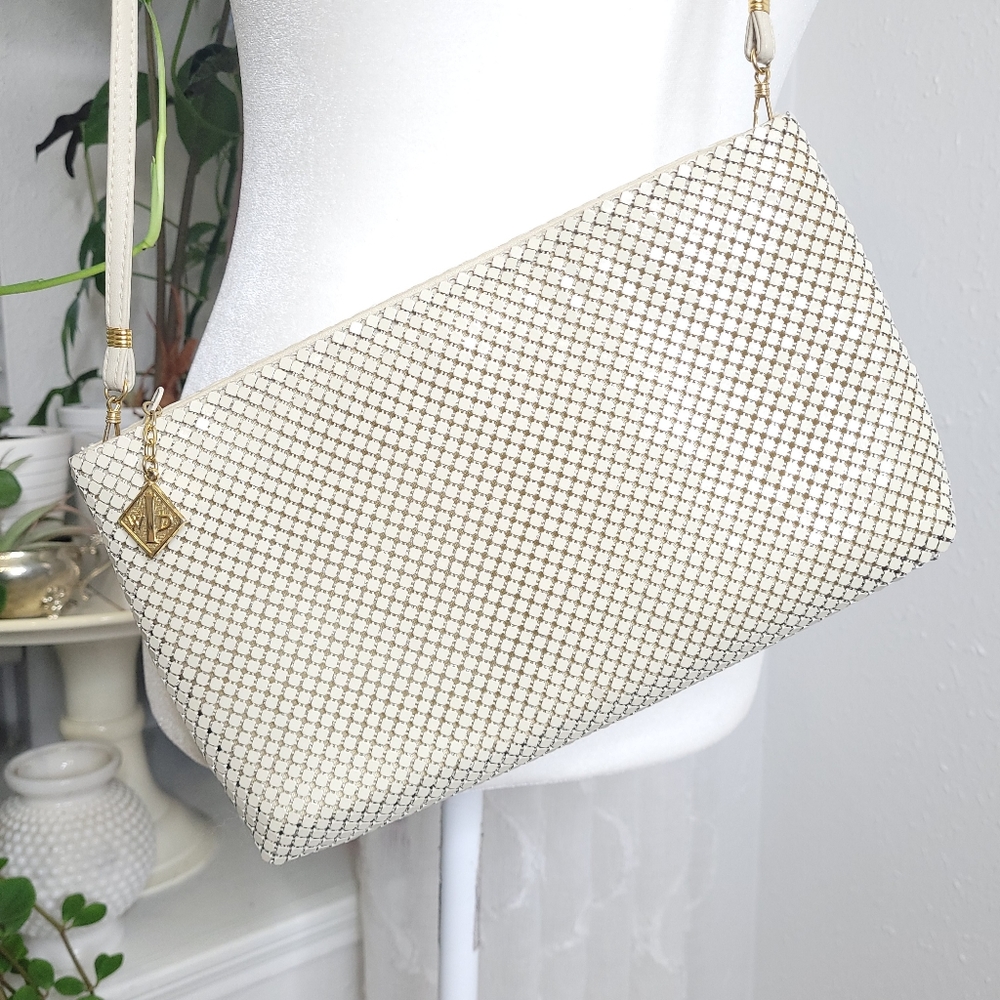 Whiting & Davis - vintage vibe, ivory, metallic, gold purse metal mesh resort